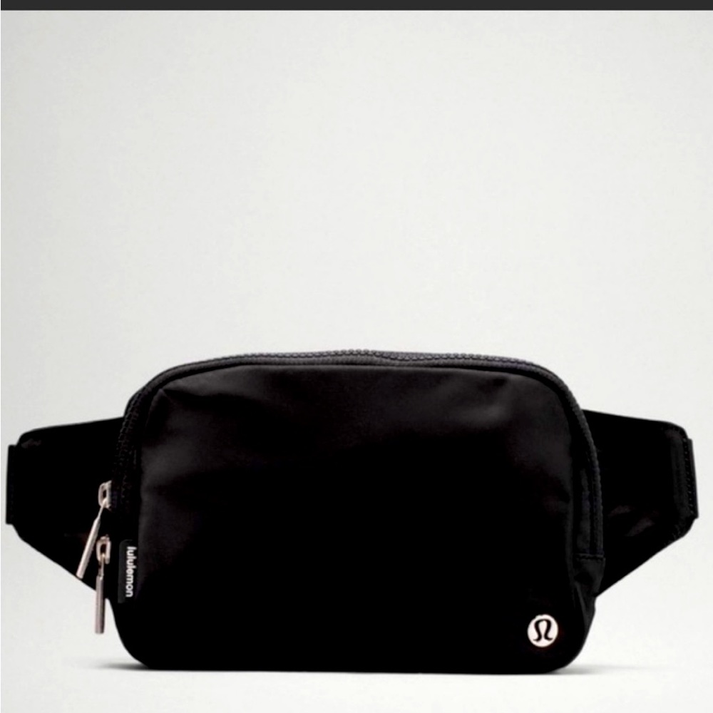 Lululemon Everywhere Belt Bag - Black with silver hardware